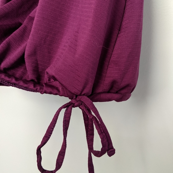 Old Navy Active tank size small - Picture 3 of 8